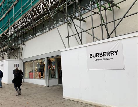 bilder von burberry hamburg|burberry near me.